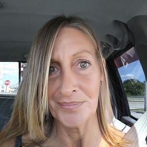 Meet your Posher, Kristin